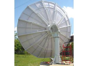  Спутниковая антеннаRxTx, диаметр 4.5м, C, Ku-диапазон 