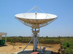  Спутниковая антенна RxTx, диаметр 7.3 м, C, Ku-диапазон 