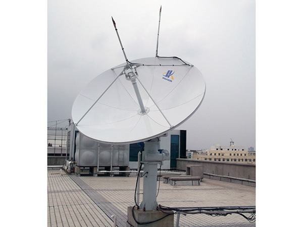  Поворотная спутниковая антенна, диаметр 3.0м,  C, Ku, Ka-диапазон 
