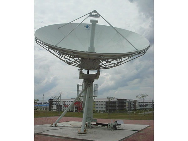  Приемная спутниковая антенна Rx, диаметр 7.3 м, C, Ku, L-диапазон 
